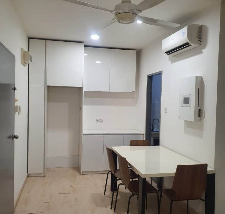 318f5af8-f300-42f8-9e43-040925357387