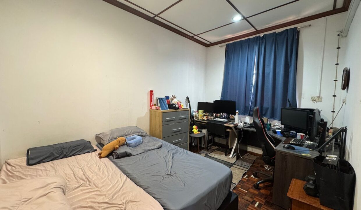 5d61e459-6207-46e9-bbb5-badc38a7e6e9