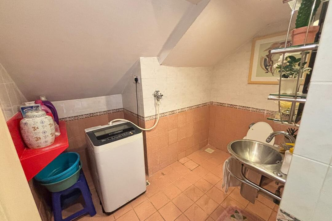 6d5daaec-ab52-4185-9743-a7c3f4ee0378