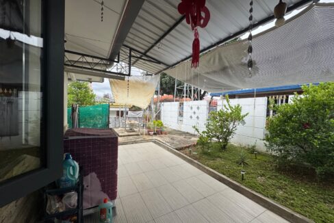 88e0d0b4-be02-4553-abd8-356792cf8e81