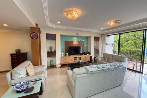 8d7d2a0b-9c53-4997-9acf-52619e773c90