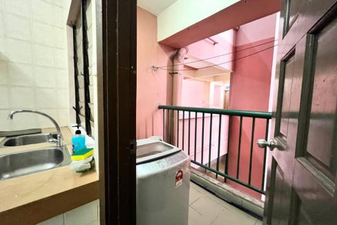 9e75fbe4-b077-403c-a351-21f83983dca8