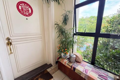 afa6d443-3e72-4fd6-827e-fcea6c57d458