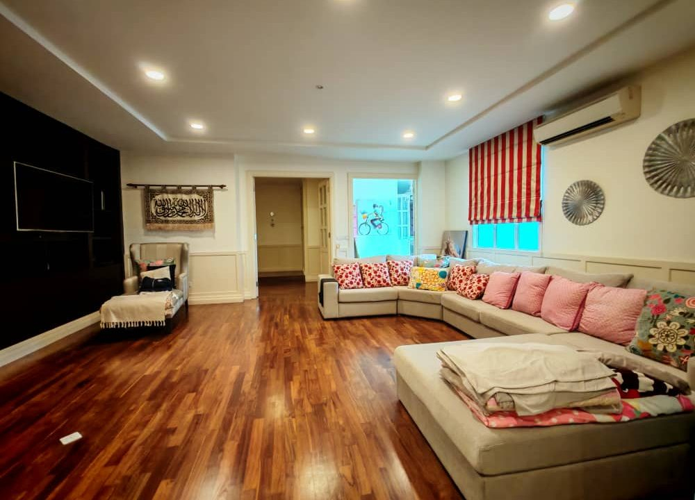 d41706ce-eb45-412d-96b8-f6fa3a6d0d5b