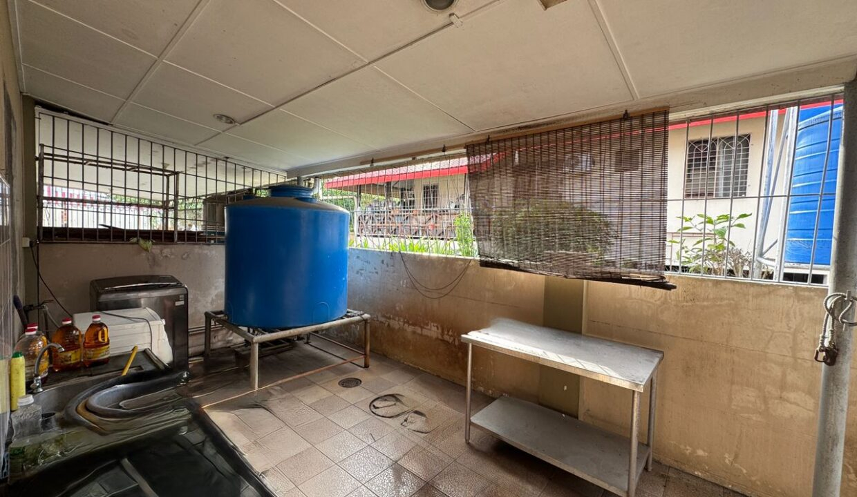 d9e53f2b-663a-4cde-bb9b-83fcdc0ef201