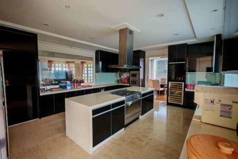 e061ef0c-20e6-49f5-95c7-986b1fdd41ff