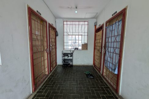 e6c8133f-6675-4f55-bfa1-dc2d69fcf3b2