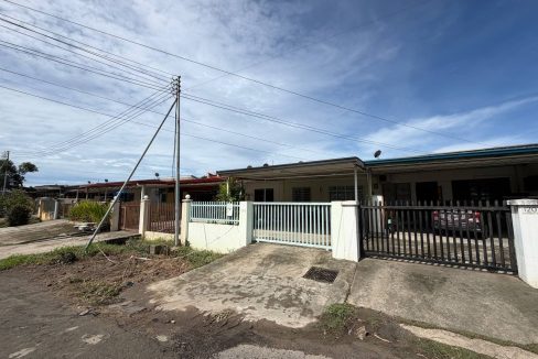 efc3232d-ae74-4504-b0d2-a1074aa85d55