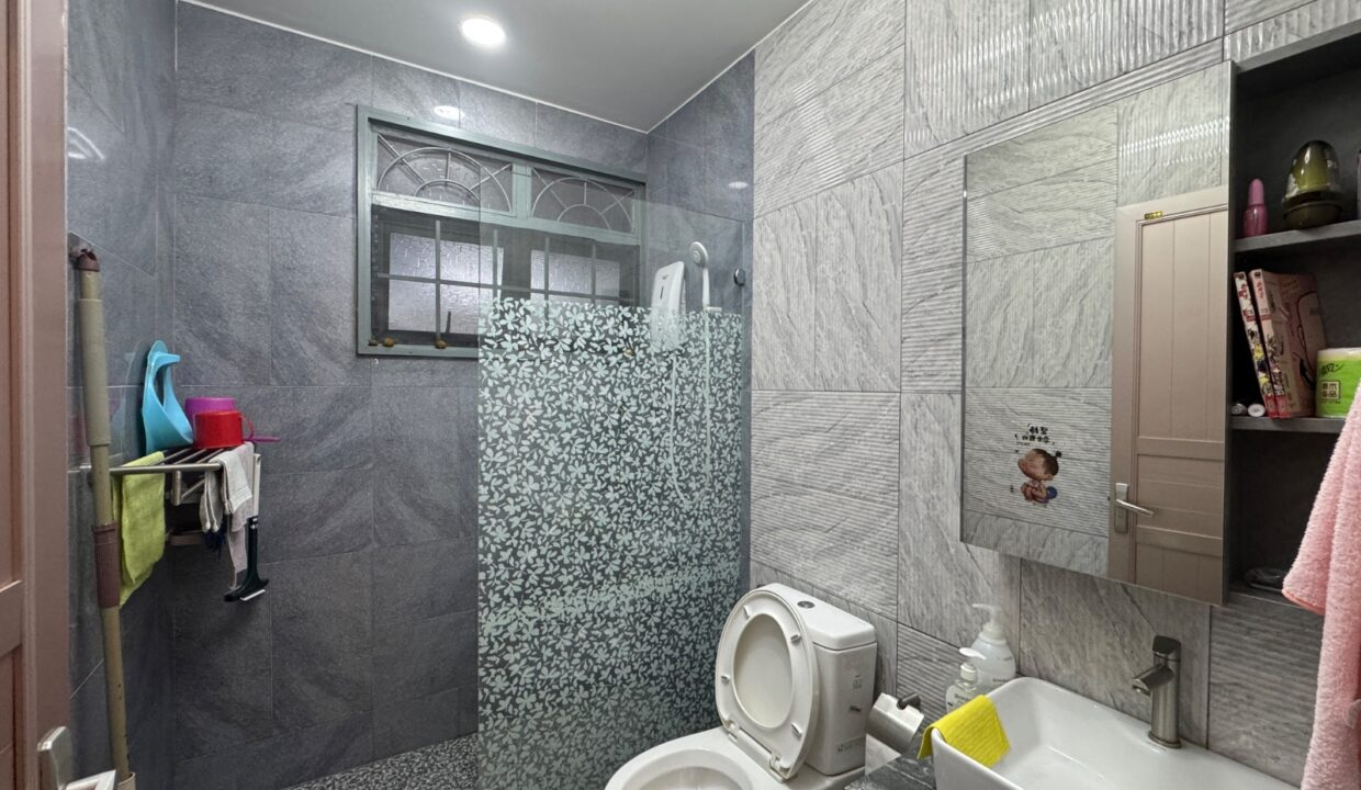 f91e278a-36c0-46a4-b29c-e615e63e0f2f