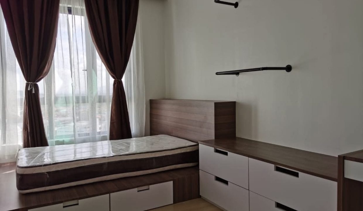 304b6405-f9a7-4d6a-853f-964296b92189