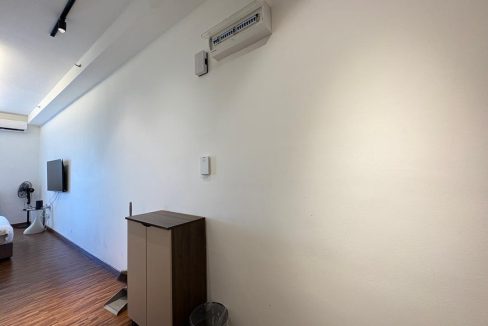 8e41c02e-a700-43d9-99b3-f6776d837edd