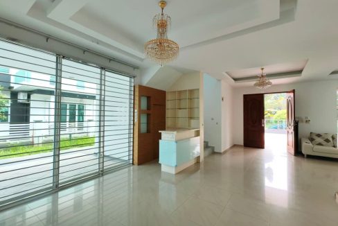 8e58649b-ba71-44fb-ac3f-03bb0e432a14