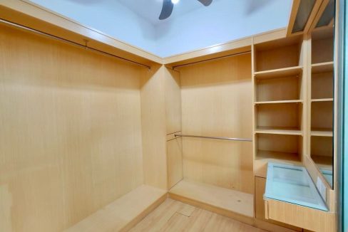 c7583838-1542-41ea-bb04-9822ee1740df