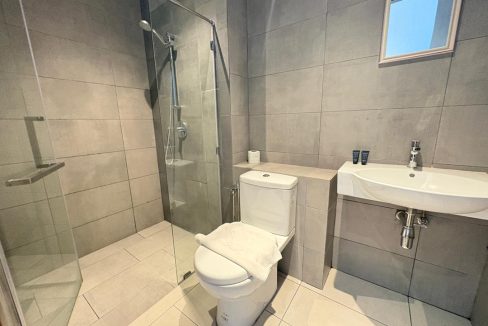 da476543-812b-4cc6-828e-84a3e1a5029b