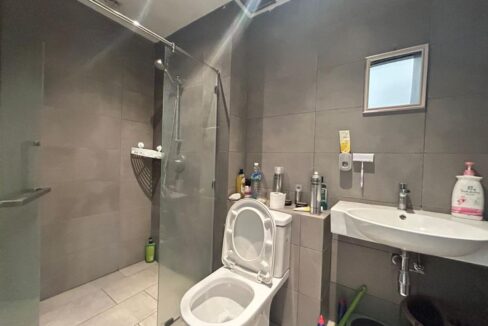 e4473690-5e89-4665-a39b-69f791440d61