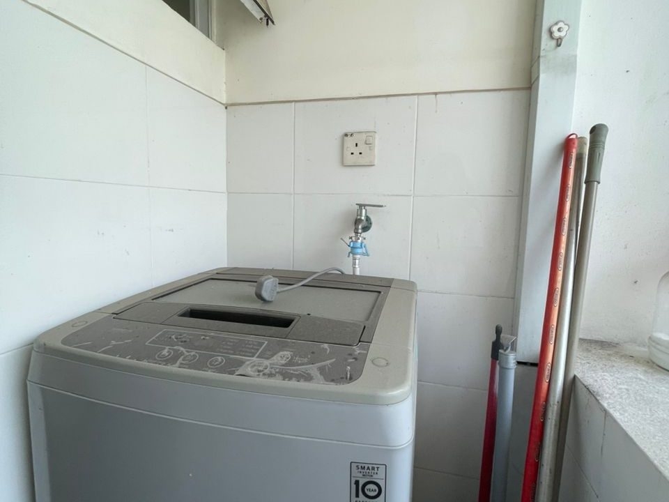 16c8c9f5-34ee-4831-bea2-d1d2f57c0966