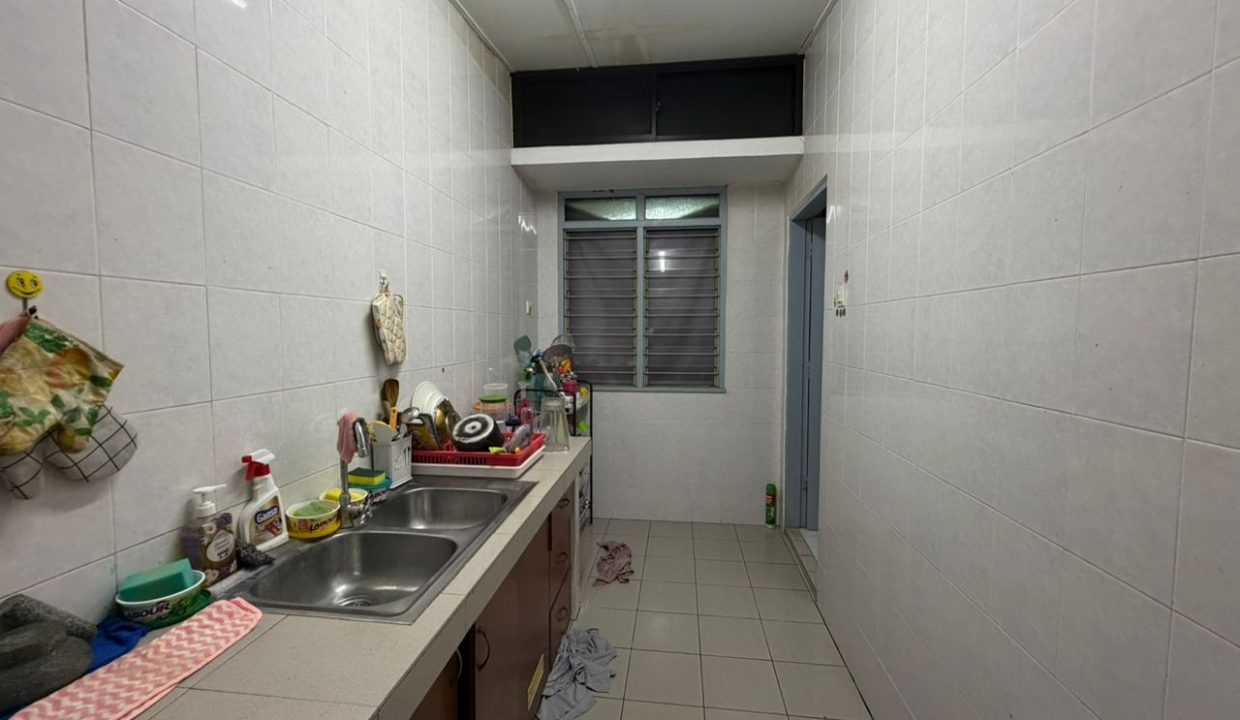 5e2a943a-93b2-4eda-b8cb-e69e242e0e1f