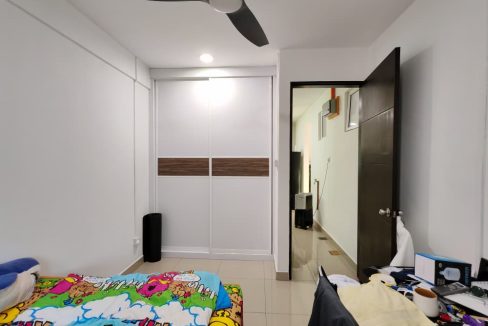 81ef5799-aad6-41f1-b6b0-0b63d34018f9