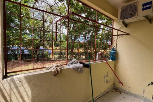 81efa821-d934-48ff-9b35-bbe8e15a5c40