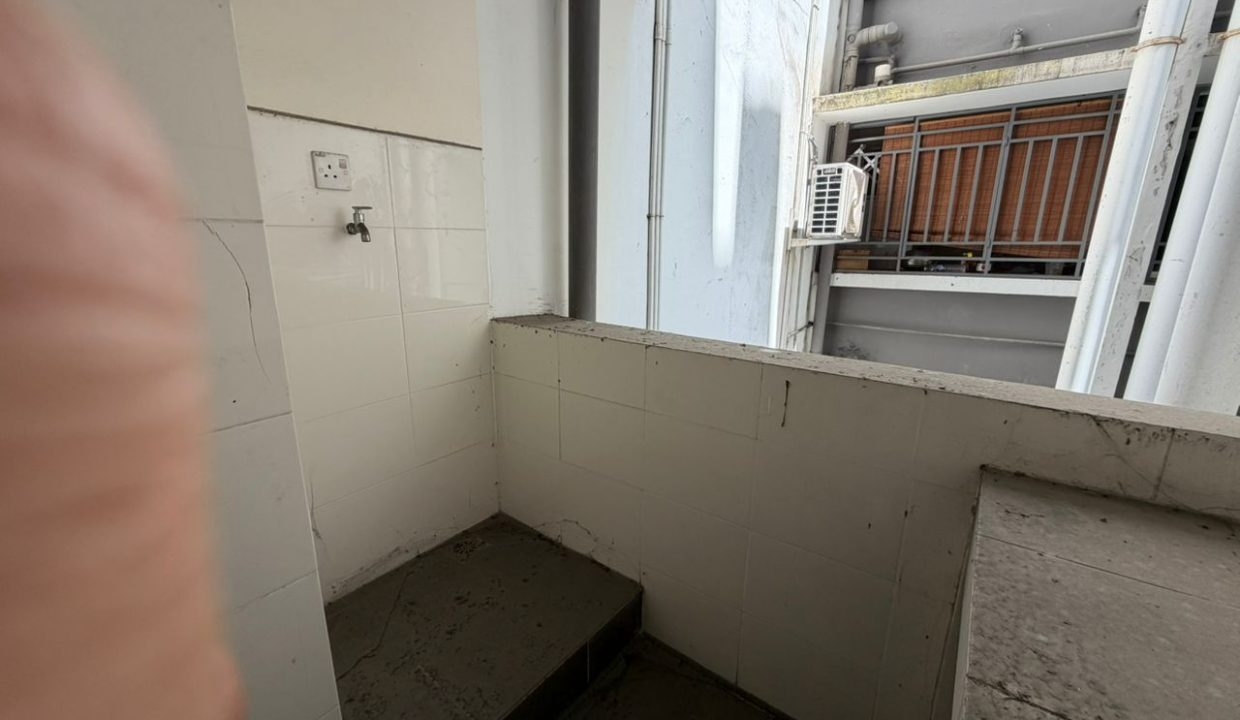 8a3e93e8-fb25-460f-b461-58b7dc343c74