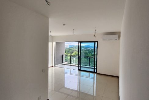 8cb302a4-6697-4663-b6a8-3f071c71caa9