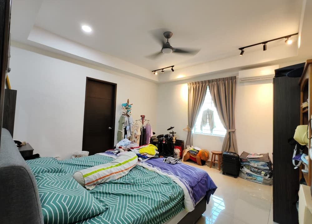 aaa34f35-d0a3-4d04-8aea-1adadb147262