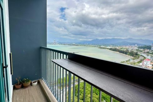 b9a4d5b2-e93d-4741-86e1-50db590fd1af