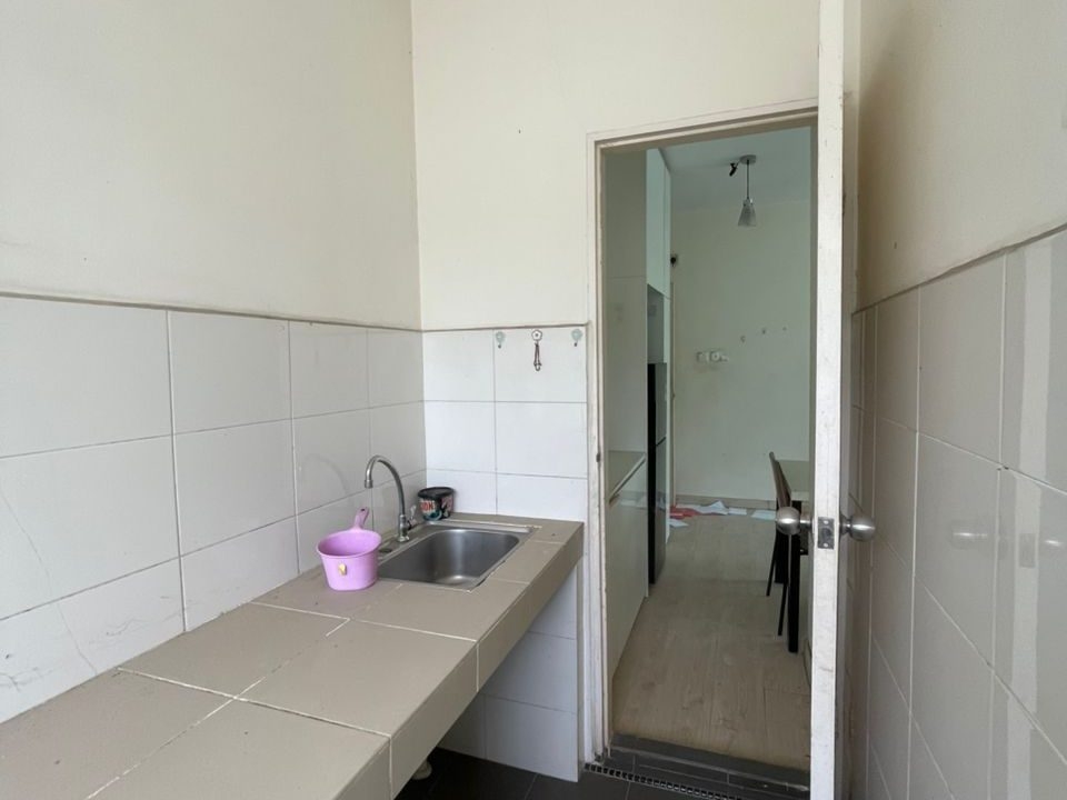 c9f0dcff-2c50-4513-8119-51d8f138e14d