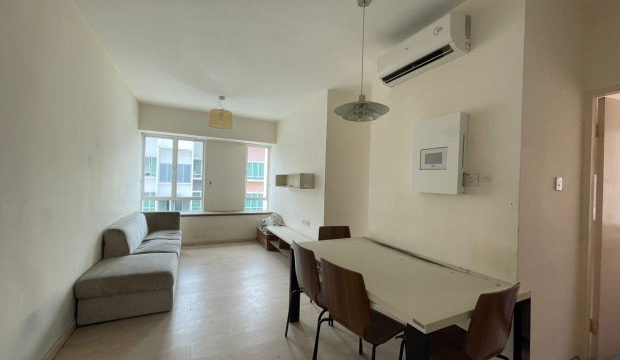 ef7556a3-5d0f-42a8-bfd0-31530d6f1e01