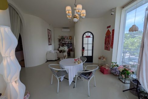 faa98817-04e1-404d-bfe8-0f96ff78e0ec