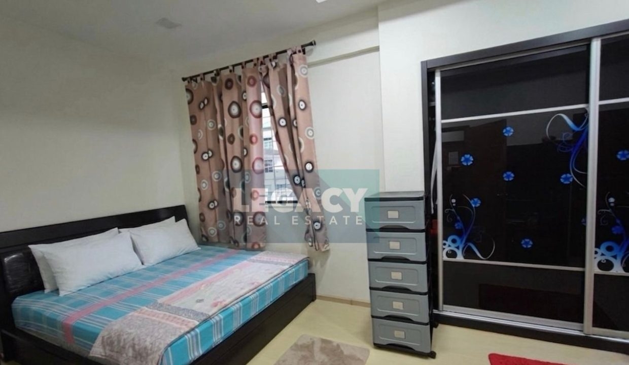 02ff9e8d-4e37-4e6e-9c02-8d8572a7cca5