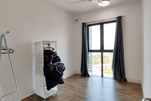 03f4435f-71af-41a6-878e-fee01fd5eba7