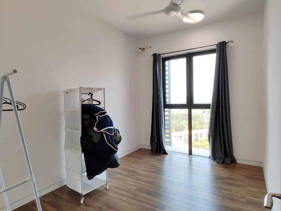 03f4435f-71af-41a6-878e-fee01fd5eba7