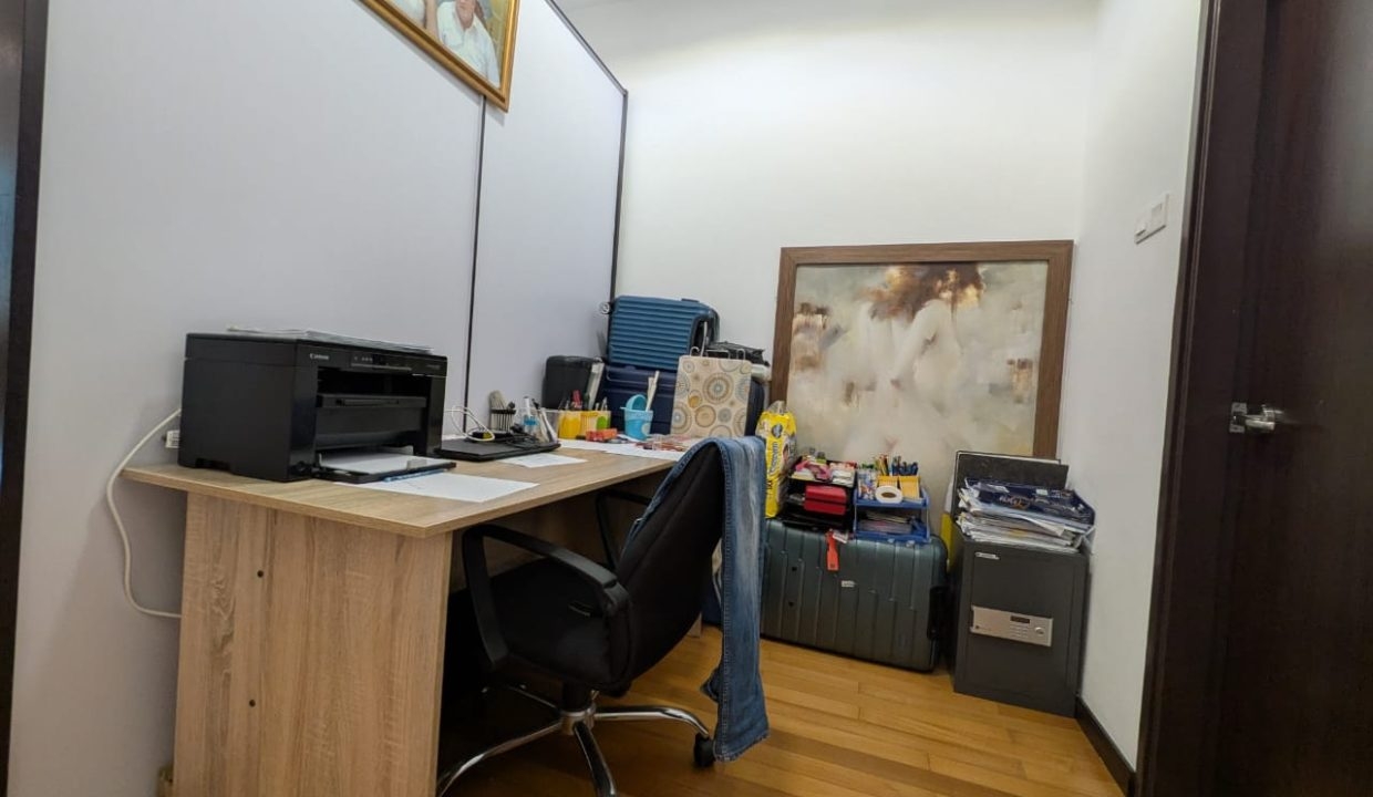 056b53a0-c916-4e37-a2ca-3c8bf1349e53