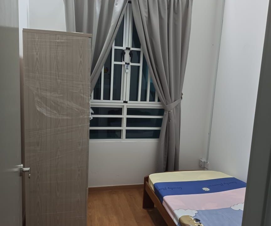 074dc983-9e52-452d-8def-ad580bccadc7