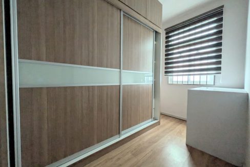 13a27db5-fa40-4e94-a222-e6dc8d946b75