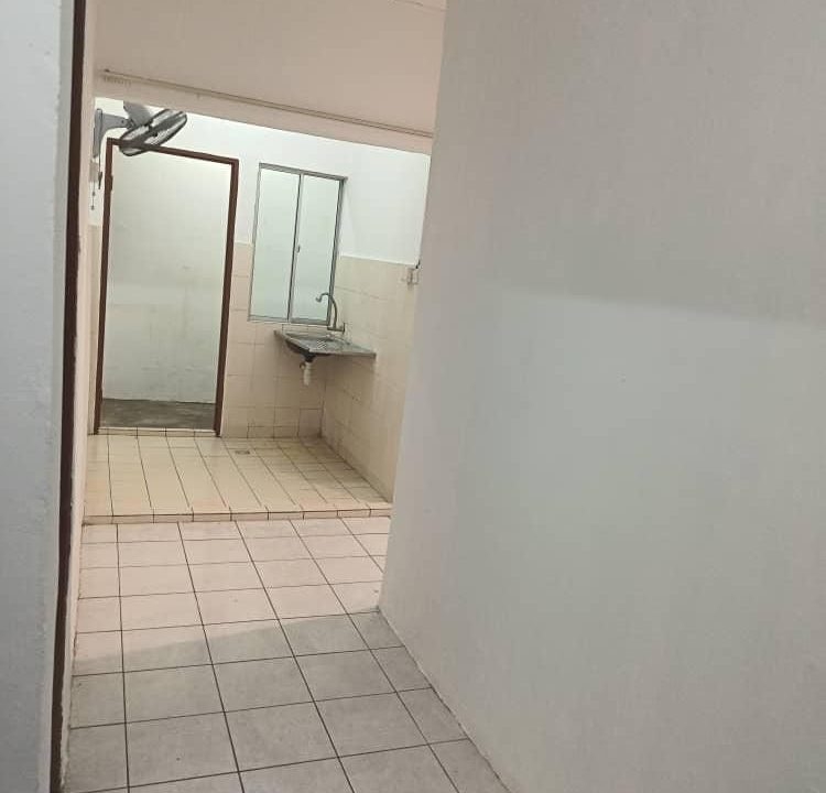 23ba54a3-83fc-4773-92bf-74864799b6e4