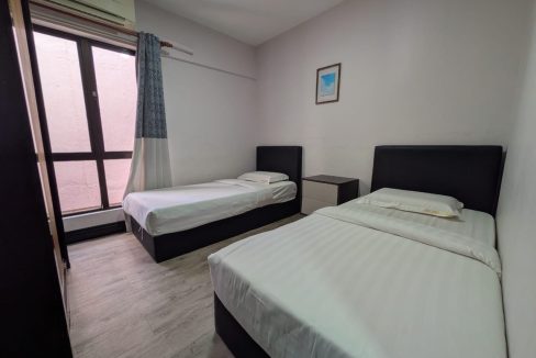 33123580-1834-452b-9e56-c7df5746cbf9