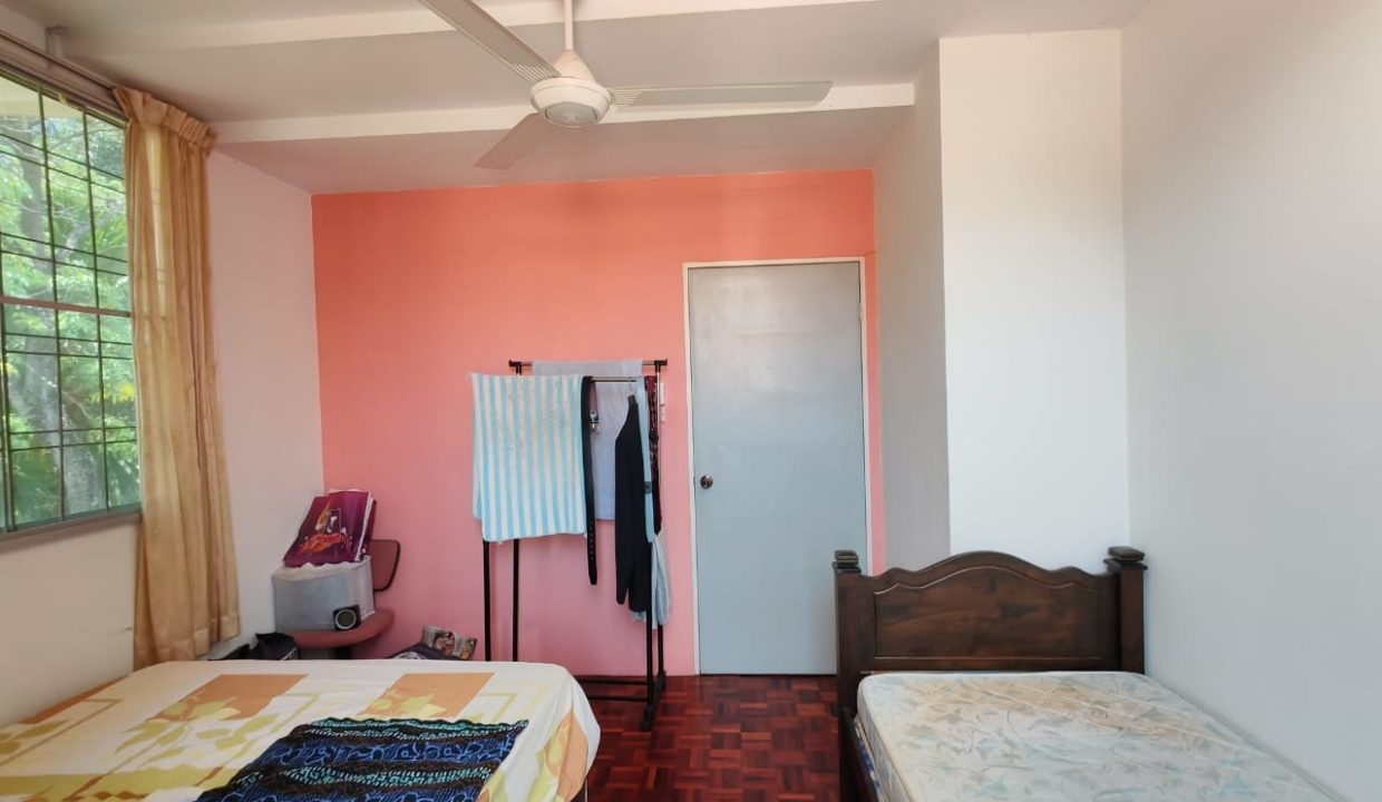 37b9f1c9-8bbd-4599-babb-8cff2868c740