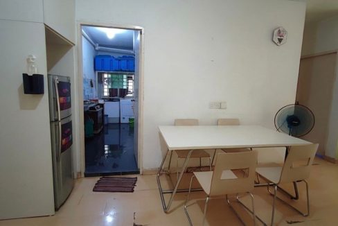 4c7523e9-6aac-4ef8-b70b-53acb8e6e38f