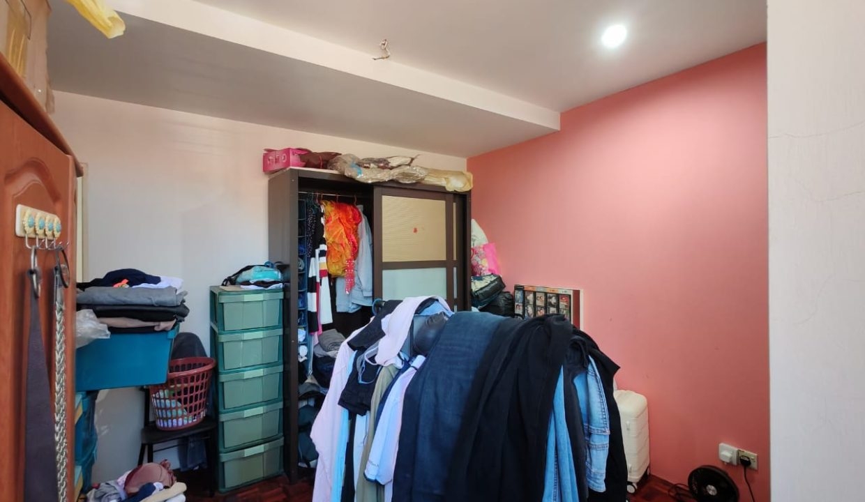 4cdd7225-572f-4b74-905c-2c3dee48febf