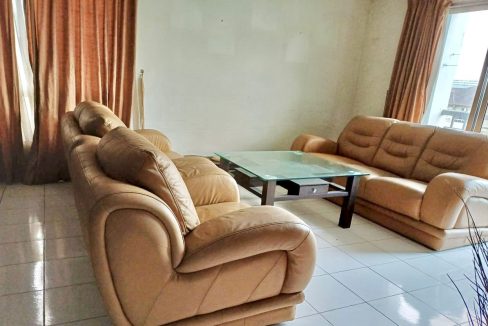 5fa0d7c5-6bf7-43d9-afb9-700be4d1026d