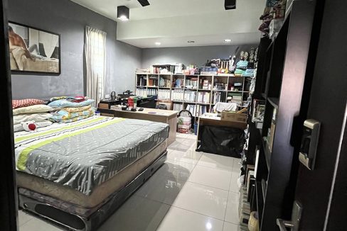 9f41e278-7da8-4998-9f27-a828f4b10a25