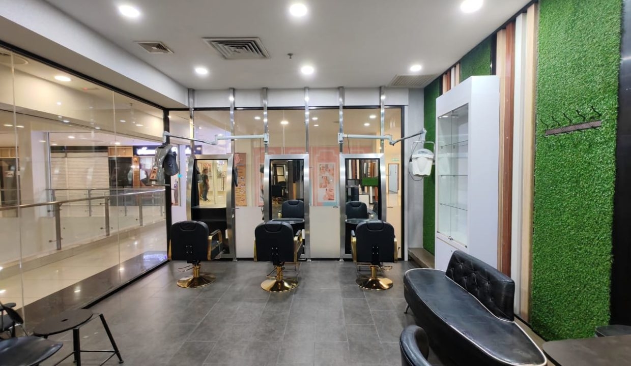 a5aa299c-41fe-482b-bf8e-9fdf522fd5a1