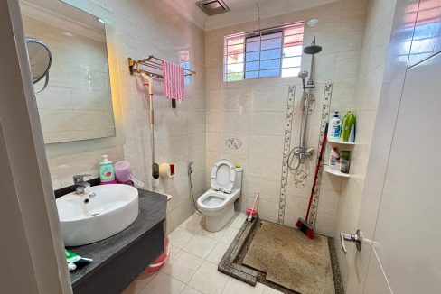 a639cb34-236b-480b-b36f-8987fdc6412d