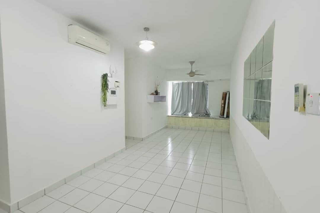 ad7775e6-2541-45e0-8358-11c9723f979e