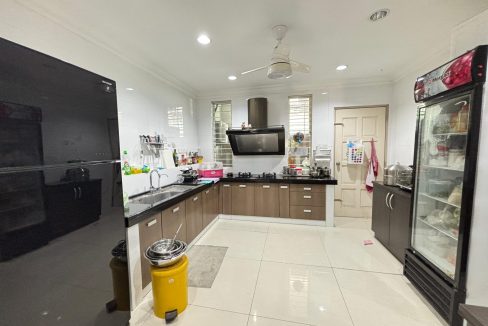 b4043ac5-37fe-4874-88ed-02565ccb1989