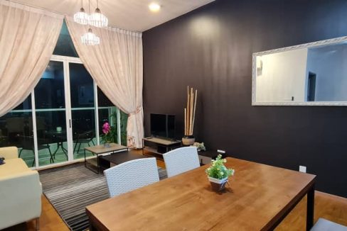 c1940e90-4467-43bd-97cb-b4d131b85ae1