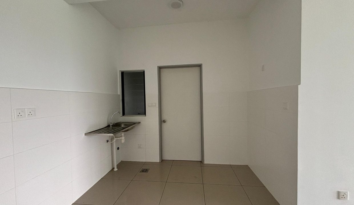 d9f75e4a-8f02-4a33-9b5c-cdbea4d0ead0