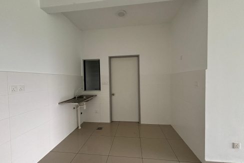 d9f75e4a-8f02-4a33-9b5c-cdbea4d0ead0